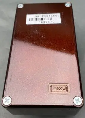 MXR - M84 - Bass Fuzz Deluxe Pedal 2